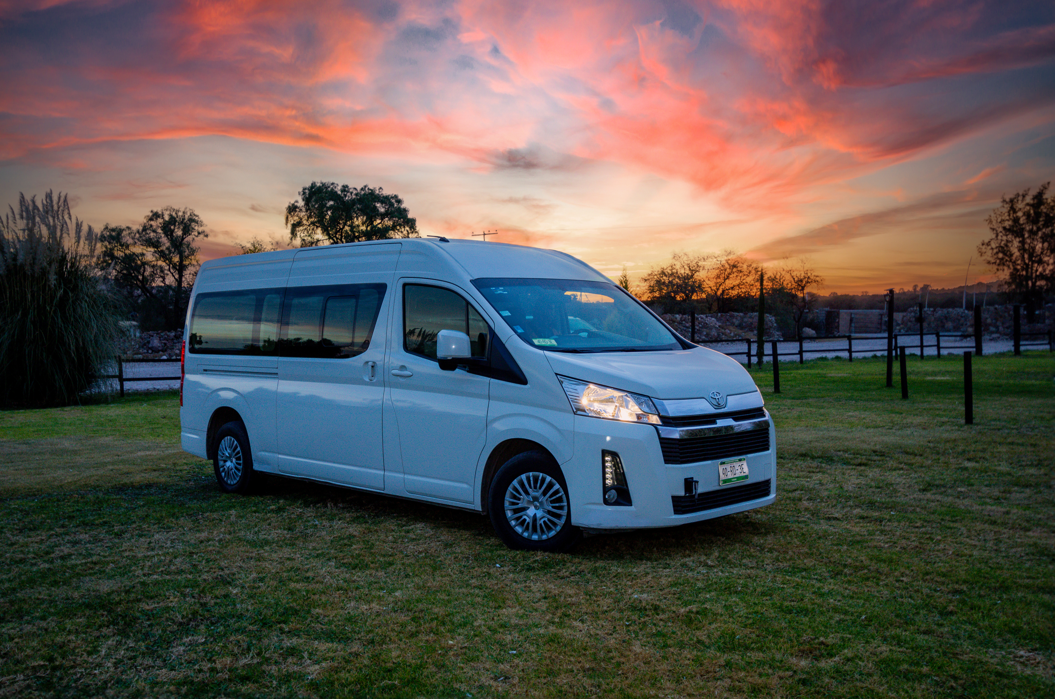 Hiace para tours privados y grupos en Guanajuato y Querétaro